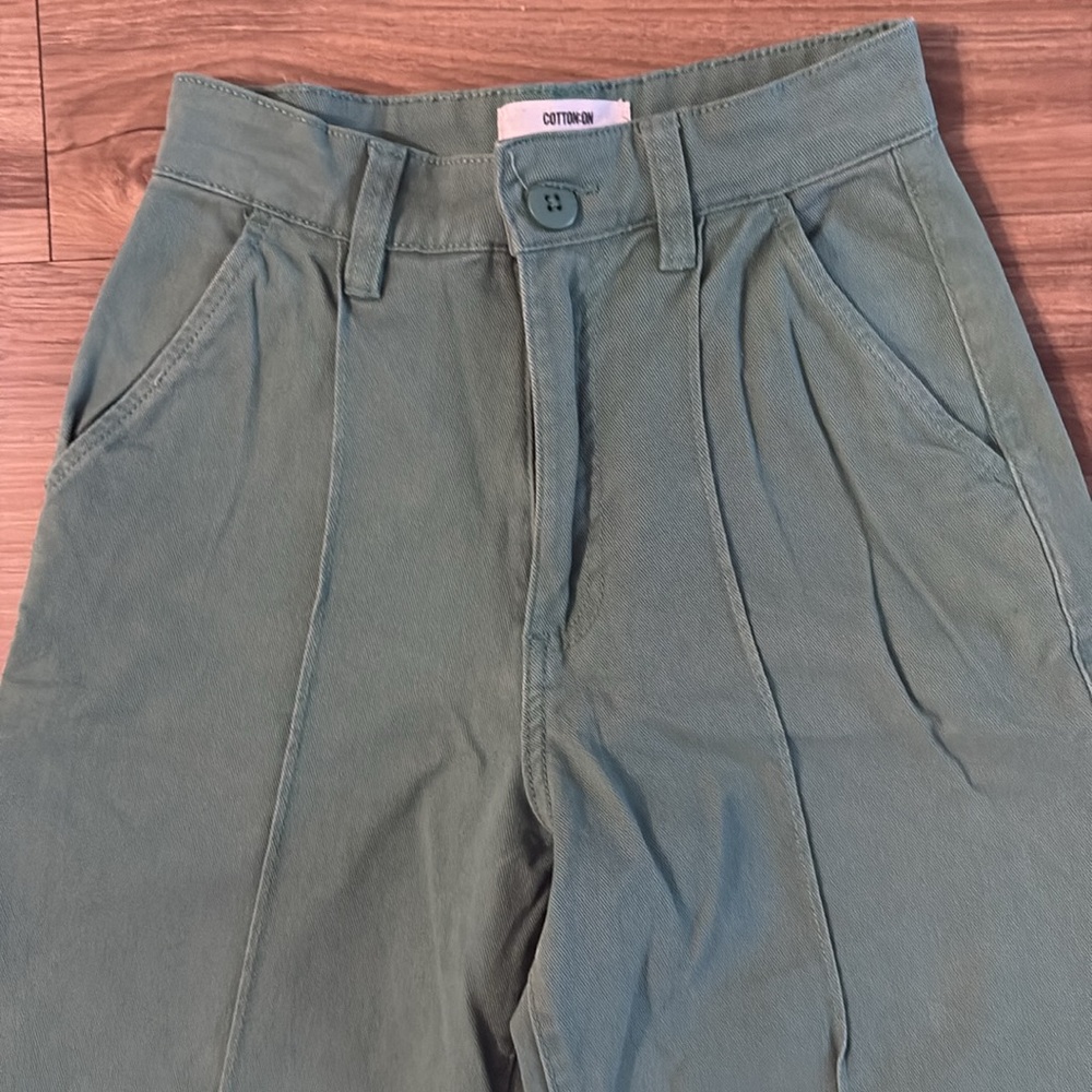Green Straight leg pants